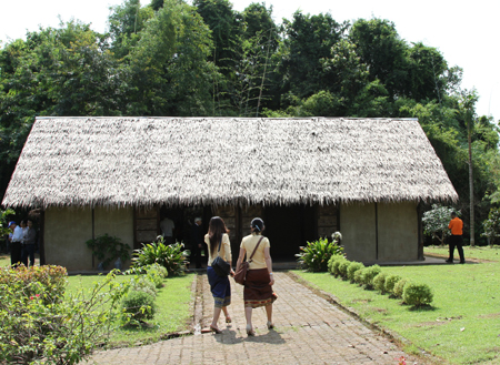 พิธีวางศิลากฤษ์ก่อสร้างเขตอนุสรณ์สถานประธานโฮจิมินห์ในประเทศไทย